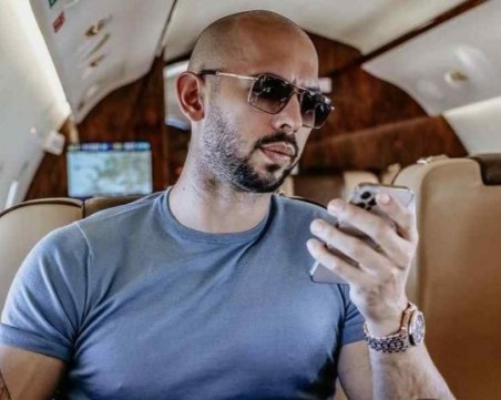 Задържаха Андрю Тейт заради нови обвинения за сексуални престъпления