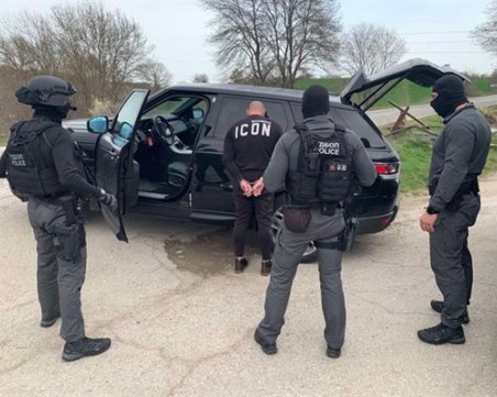 ГДБОП спря трафик на 27 кг дрога, задържани са двама