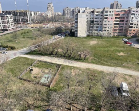 Събраха 409 подписа срещу строителството на детски ясли в „Тракия