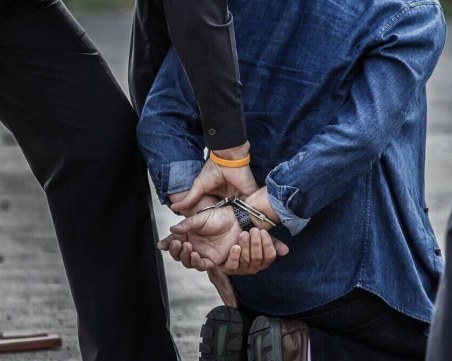 21-годишен потроши машинка на казиното в Кричим, полицията го арестува