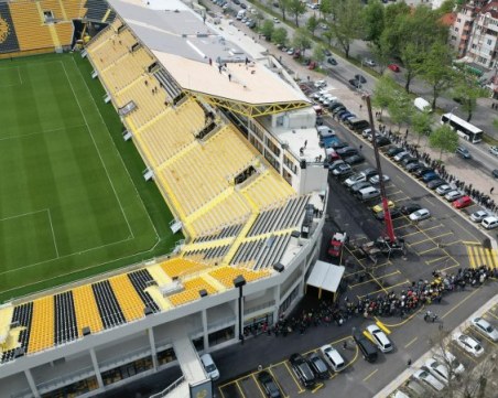 Сдружение ПФК Ботев даде краен срок за етап 1 на Колежа