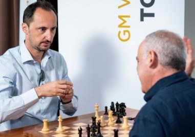 Световният шампион по шахмат Веселин Топалов празнува днес своя 49 ти