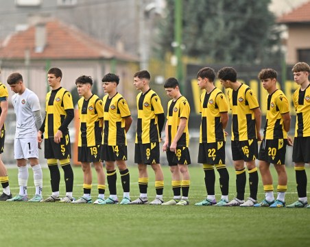 Ботев с двама юношески национали