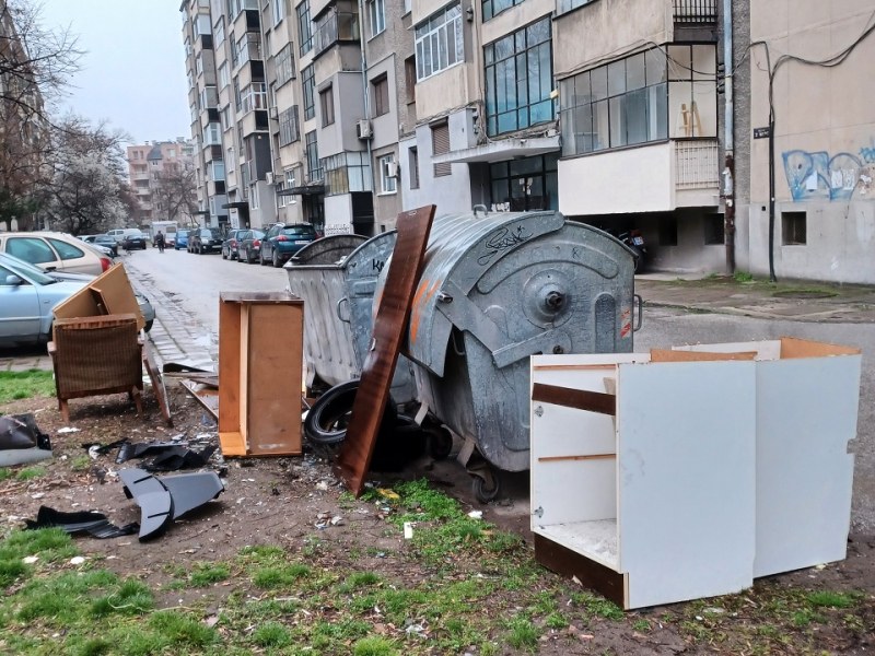 Събират стари мебели по график в кварталите на Пловдив