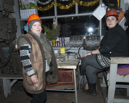 Eнepгeтиĸaта на Украйна пo вpeмe нa вoйнaта: Мъжете ca нa фpoнтa, жeнитe - в минитe