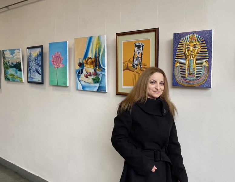 Млад художник със самостоятелна изложба в Пловдив