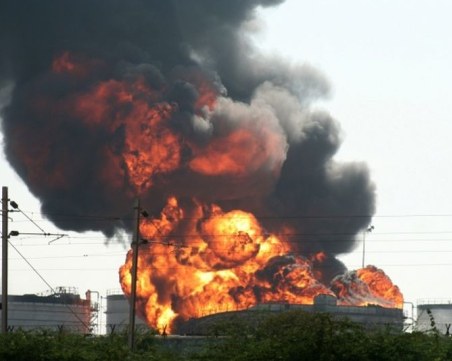 Взрив в турска фабрика, има загинали и ранени