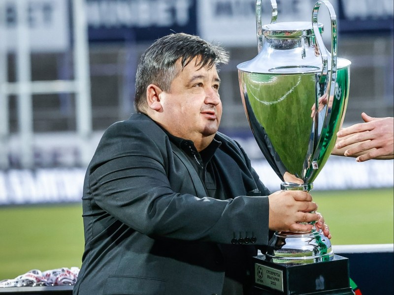 Президентът на Българската професионална футболна лига Атанас Караиванов бе избран