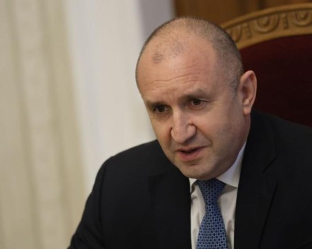 Президентът Радев няма да оттегли указа, с който предлага на НС да избере Габриел за премиер