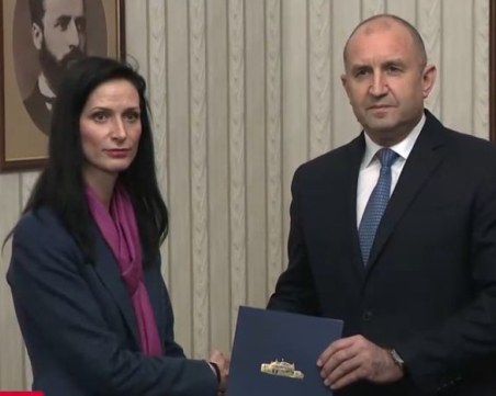 Ротация ще има! Мария Габриел върна изпълнен мандата на Румен Радев