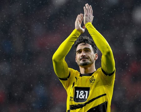 Матс Хумелс приключва с футбола догодина