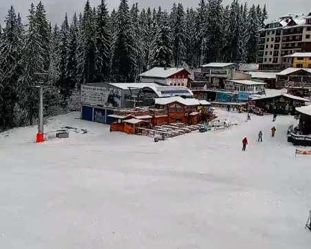 Снежна приказка на Пампорово, сняг и на хижа 