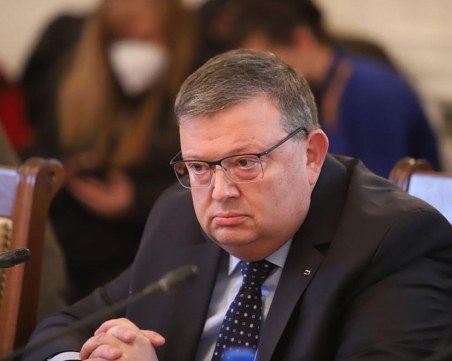 Цацаров: Не познавам Мартин Божанов - Нотариуса, никога не съм го виждал