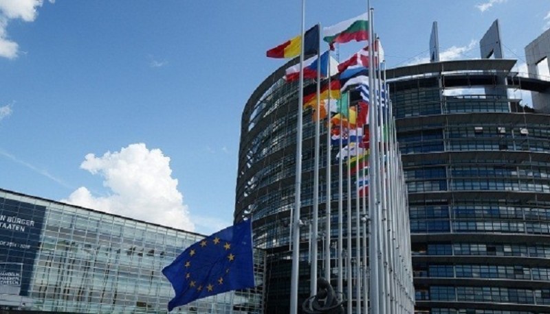Европейската комисия е предложила да прехвърли на Украйна между 2,5