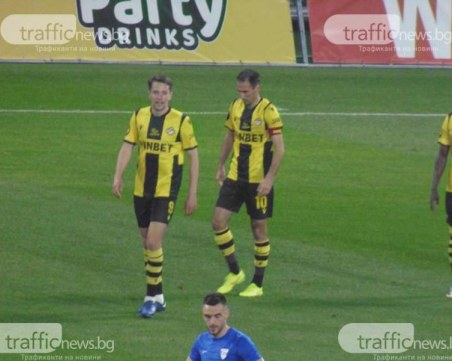 Феновете на Ботев ще плащат глобата на Ивелин Попов