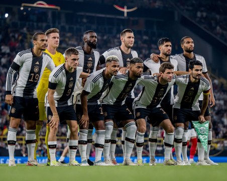 След 70 години: Германският национален отбор слага край на Адидас