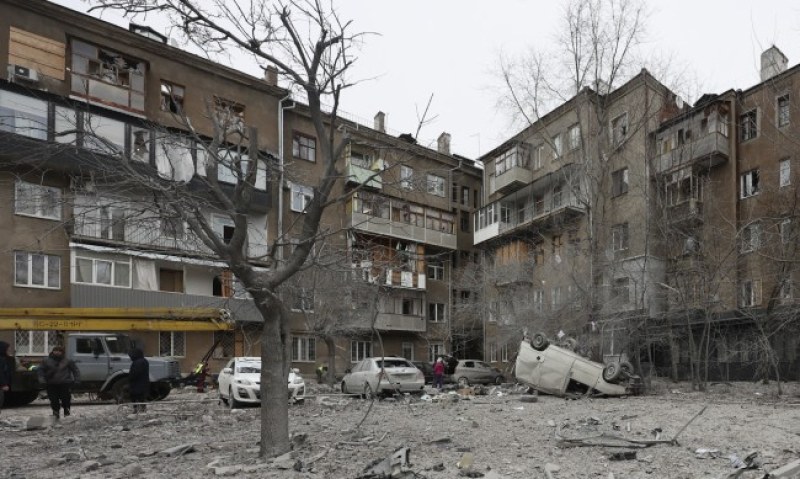 Ракетен обстрел в Киев, най-малко 8 души са ранени