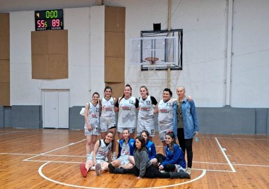 Женският баскетболен тим на Академик завърши сезона в женския баскетболен