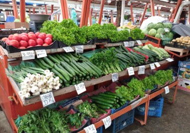 Двама младежи откраднаха зеленчуци от пазар в Карлово За подозренията сигнализирали