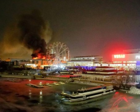 Кошмар в Москва: 40 убити и 100 ранени при атака в концертна зала
