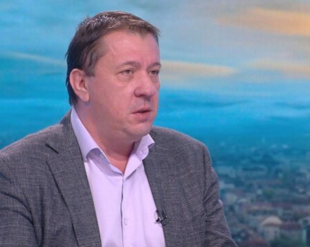 Куюмджиев: От 1 юли токът ще поскъпне с около 6 лв. за домакинство