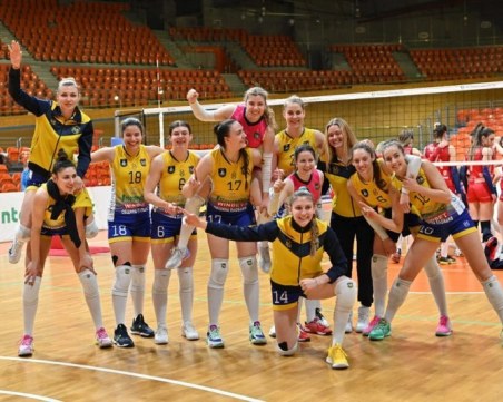 Ударно начало на плейофите за Марица