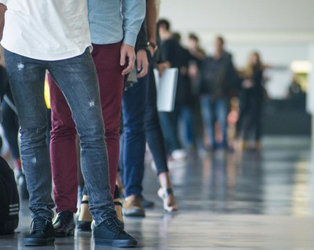 Девет безработни се конкурират за едно свободно работно място у нас