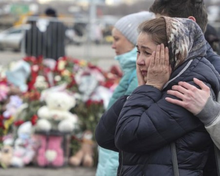Евакуират търговски центрове в Москва заради бомбени заплахи