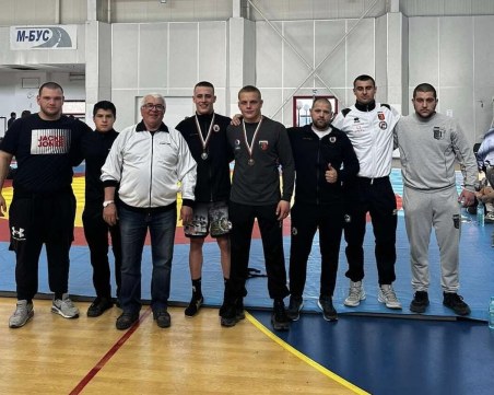 Пловдивският клуб Локомотив с два медала от Държавното първенство по борба