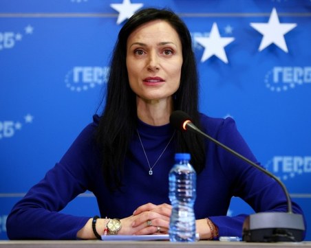 Ще оттегли ли Мария Габриел кандидатурата си за премиер днес?