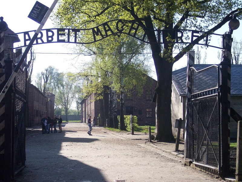На този ден: В нацисткия концлагер Аушвиц в Полша са затворени първите жени затворнички