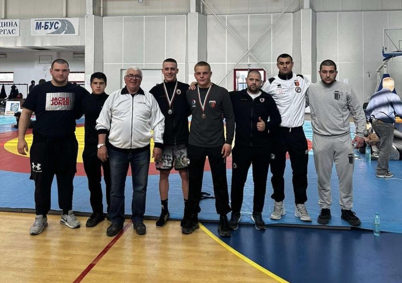 Пловдивският клуб Локомотив с два медала от Държавното първенство по борба