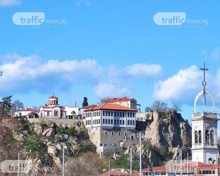 Слънчево и с температури до 18 градуса днес в Пловдив