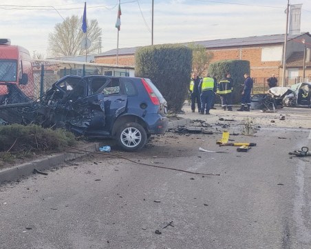 Жена загина при тежка катастрофа в Свиленград