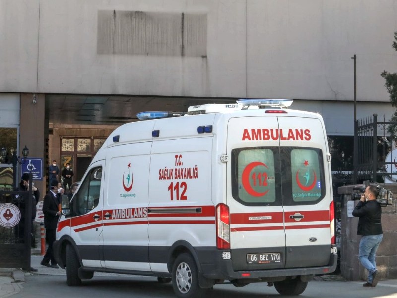 17 ранени при катастрофа между автобус и ТИР в Северозападна Турция