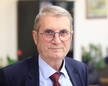 Проф. Хинков: Хората не са доволни заради здравния рекет - искане на пари на всички нива