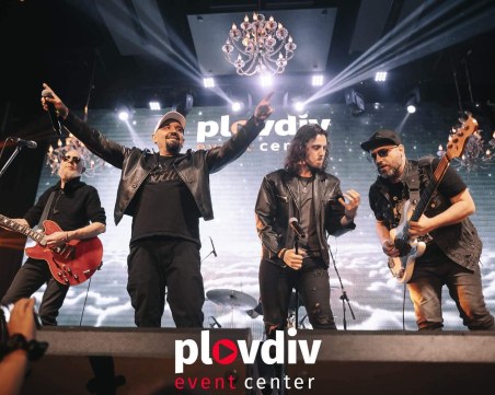 С голям концерт в Пловдив емблематичната група D2 отпразнува 25 години на сцена