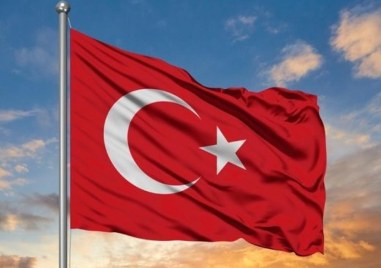 Председателят на Висшата избирателна комисия на Турция ВИК Ахмет Йенер