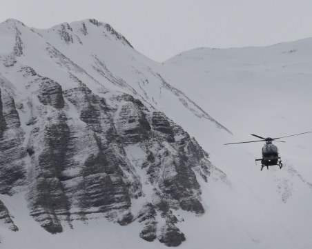 Хеликоптер се разби в Швейцари, трима души са загинали