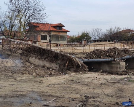 Свършиха парите за възстановяване на селата след наводненията в Карловско