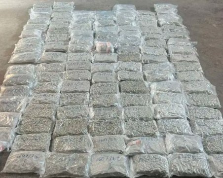 Задържаха над 100 килограма марихуана на ГКПП 