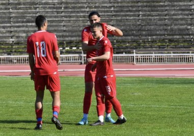 Спартак Пловдив надви в Ямбол едноименния тим с 2 0 и