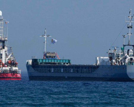 Корабите с помощи за Газа се върнаха в Ларнака с 240 тона неразтоварени храни
