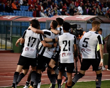 Локо вече и на практика се класира за първата шестица