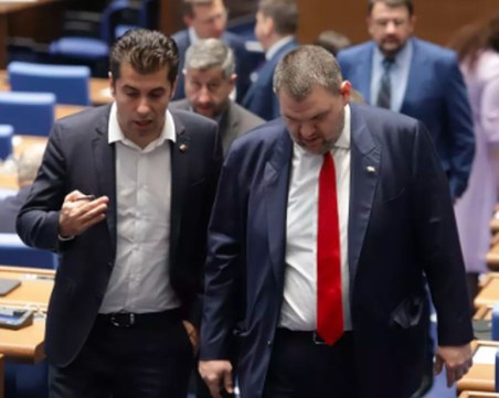 Пеевски: По-скоро сме в коалиция с Кирил, отколкото с Борисов