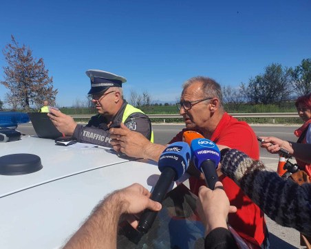 При мащабната акция в Пловдив: Хванаха пътнически автобус със счупено стъкло и без технически преглед