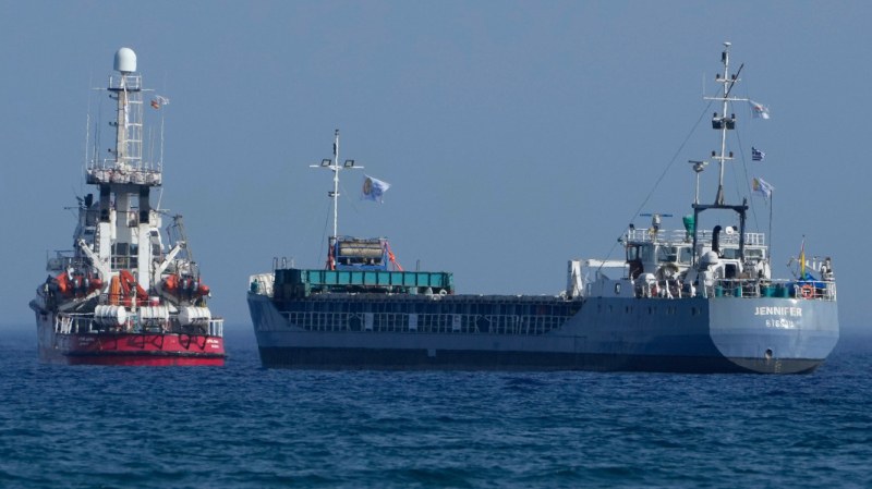 Корабите с помощи за Газа се върнаха в Ларнака с 240 тона неразтоварени храни