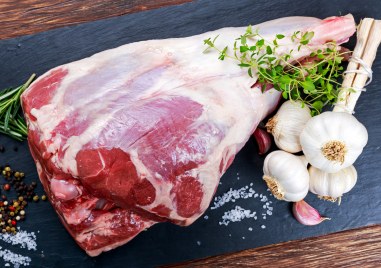 В Гърция агнешкото месо за Великден ще достигне 15 евро