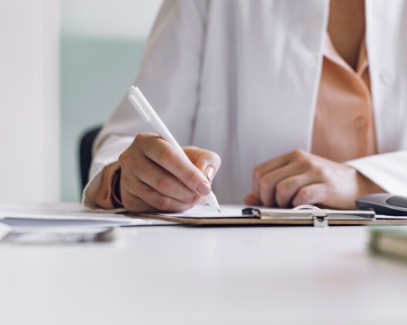 Д-р Николова: Трябва да има и хартиени рецепти