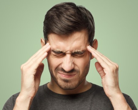 Мигрена и натурални лекове срещу нея - как да се справим с главоболието